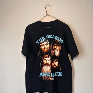 (DUCK DYNASTY) Black Graphic T-Shirt